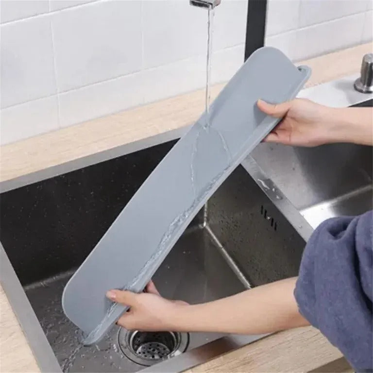 Silicone Sink Splash Guard – Faucet Water Splash Protector 15 Inch