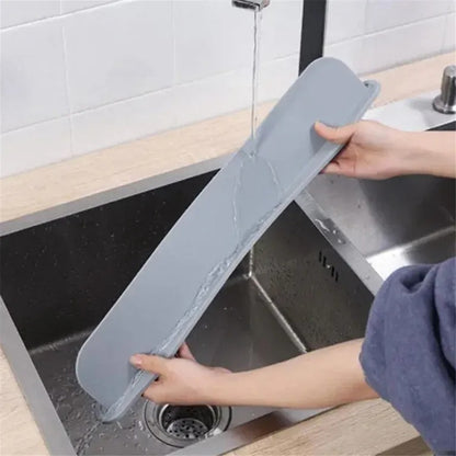 Silicone Sink Splash Guard – Faucet Water Splash Protector 15 Inch