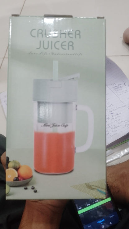 Portable Mini Juicer Mug Blender with Straw